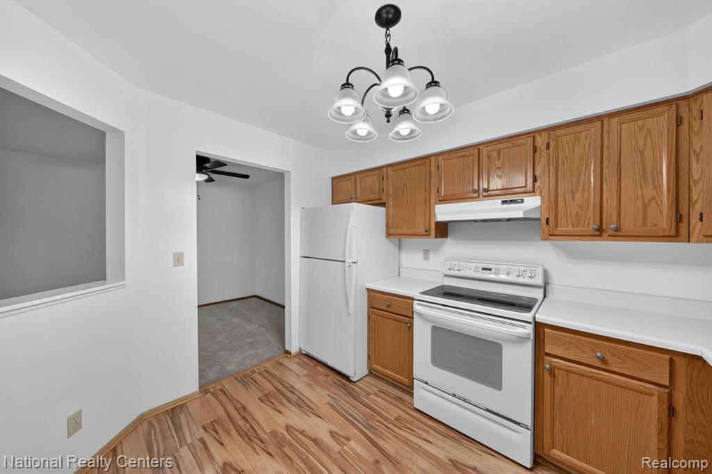 61171 Greenwood Drive, South Lyon, MI 48178 — Photo 16