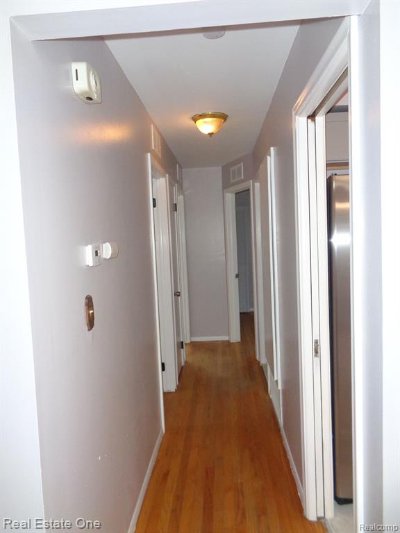 6446 CENTRALIA Street, Dearborn Heights, MI 48127 — Photo 9