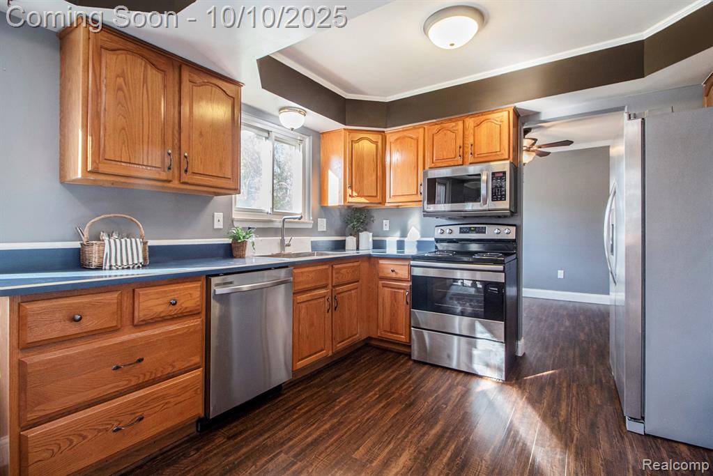 44585 Nantucket Drive, Canton, MI 48187 — Photo 5
