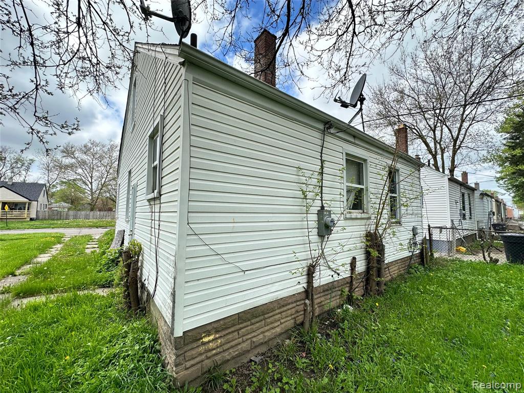 8084 Artesian Street, Detroit, MI 48228 — Photo 4