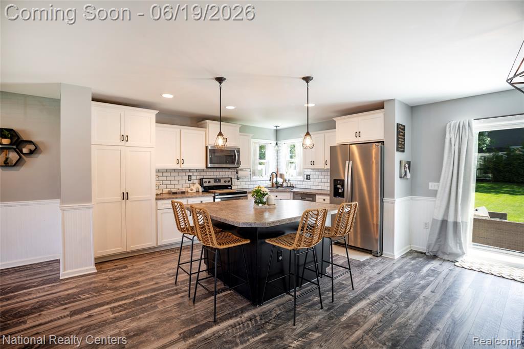 8423 Cascade Street, Commerce Twp, MI 48382 — Photo 9