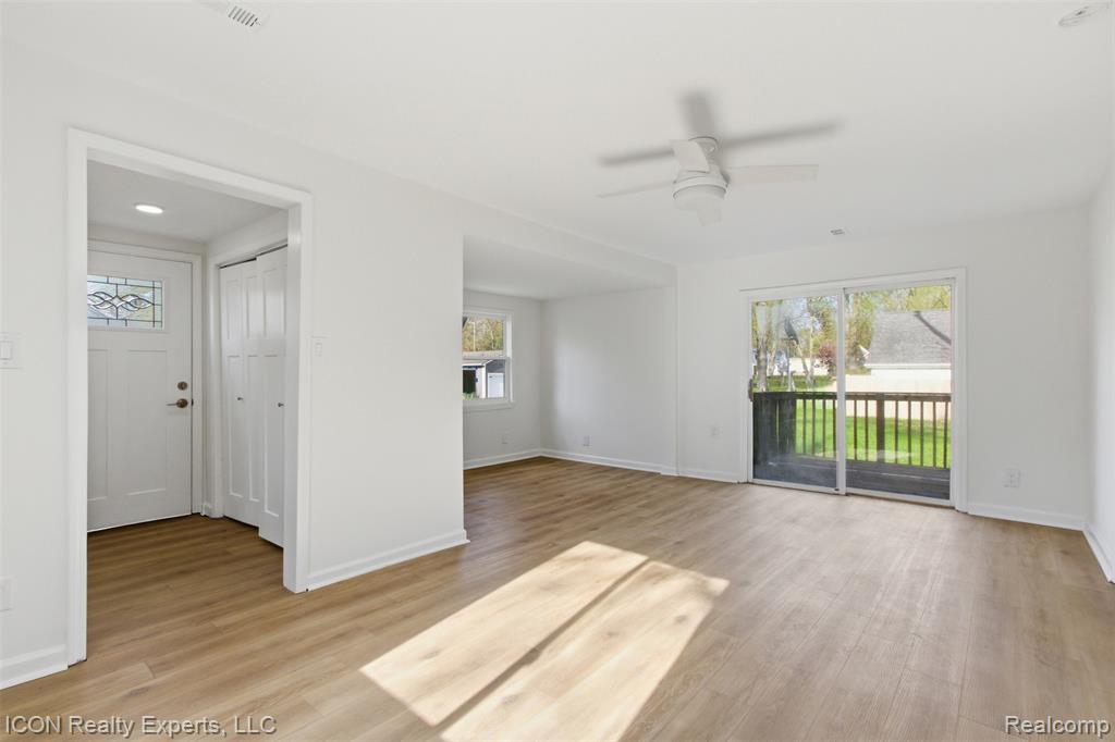 6759 Buckland Avenue, West Bloomfield, MI 48324 — Photo 3