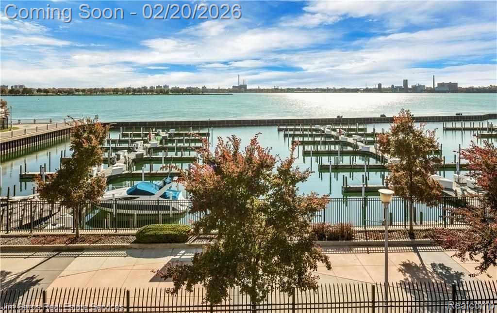 250 E Harbortown Drive, 607, Detroit, MI 48207 — Photo 25
