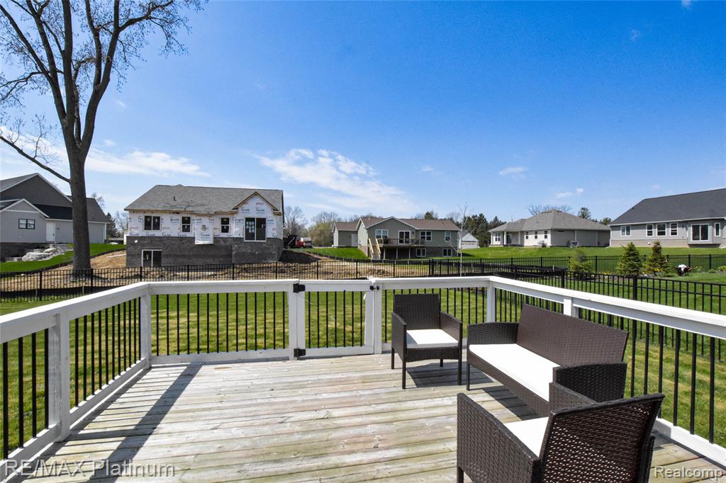 1174 Prudence Drive, Waterford, MI 48327 — Photo 4