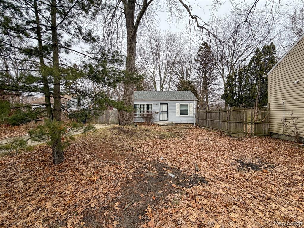 6142 Hereford Street, Detroit, MI 48224 — Photo 3