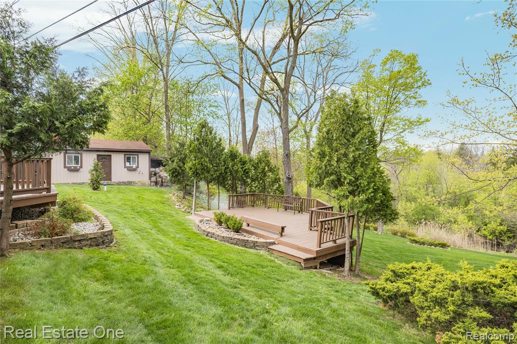 26336 Pillsbury Street, Farmington, MI 48334 — Photo 11