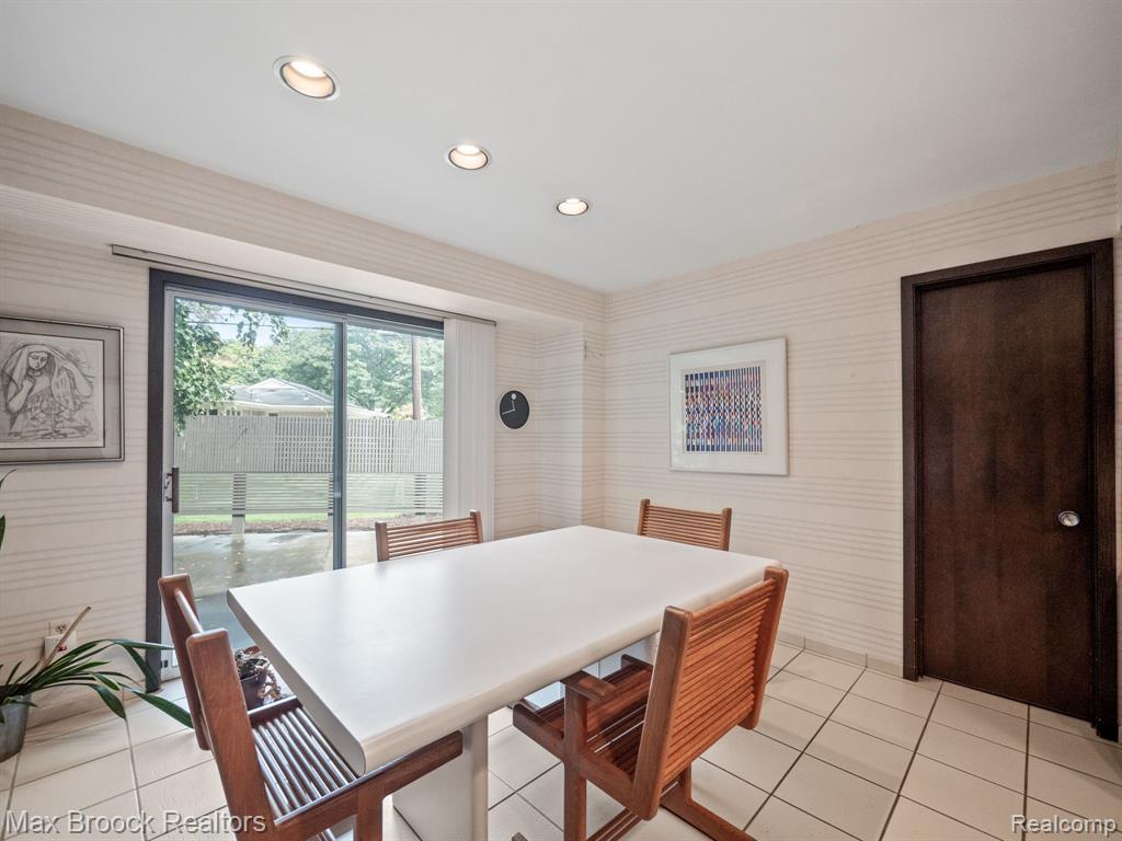 7448 STONY RIVER Court, Bloomfield Hills, MI 48301 — Photo 34