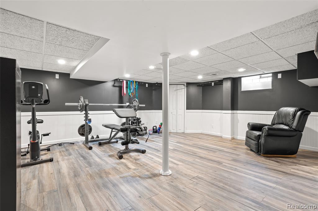 621 Kingsbury Avenue, Dearborn, MI 48128 — Photo 17