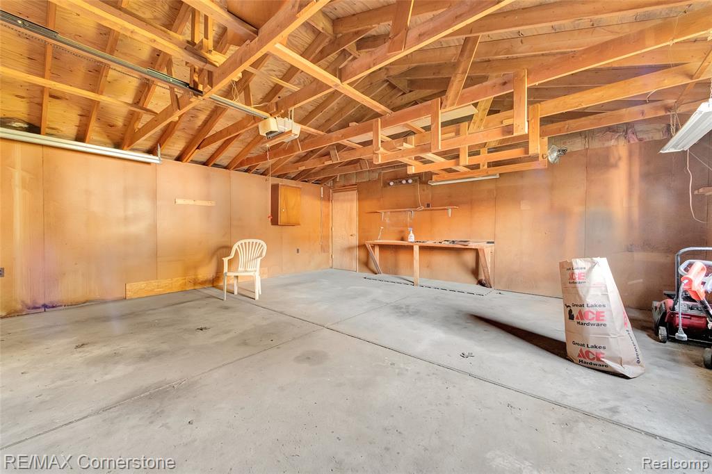 8219 Roselawn Street, Westland, MI — Photo 35