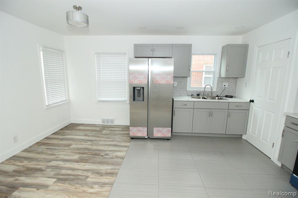 16873 Mansfield Street, Detroit, MI 48235 — Photo 12