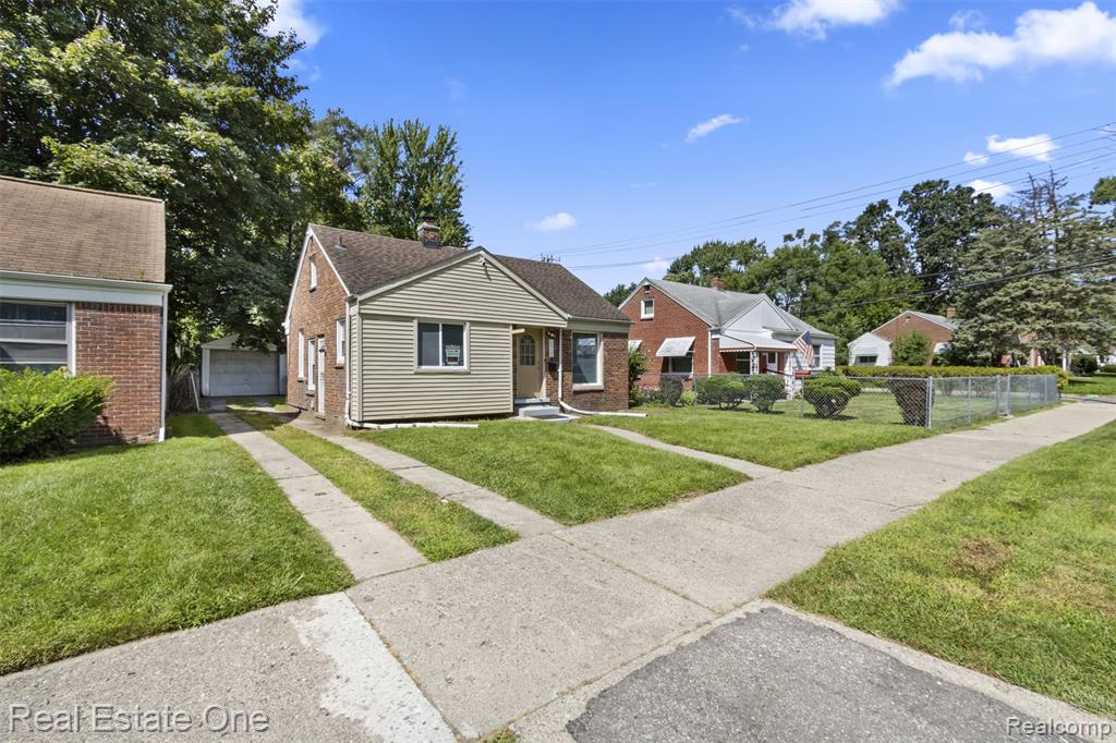 12725 RIVERVIEW, Detroit, MI 48223 — Photo 2