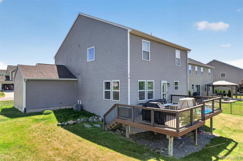 3524 Amber Oaks Drive, Howell, MI 48855 — Photo 36