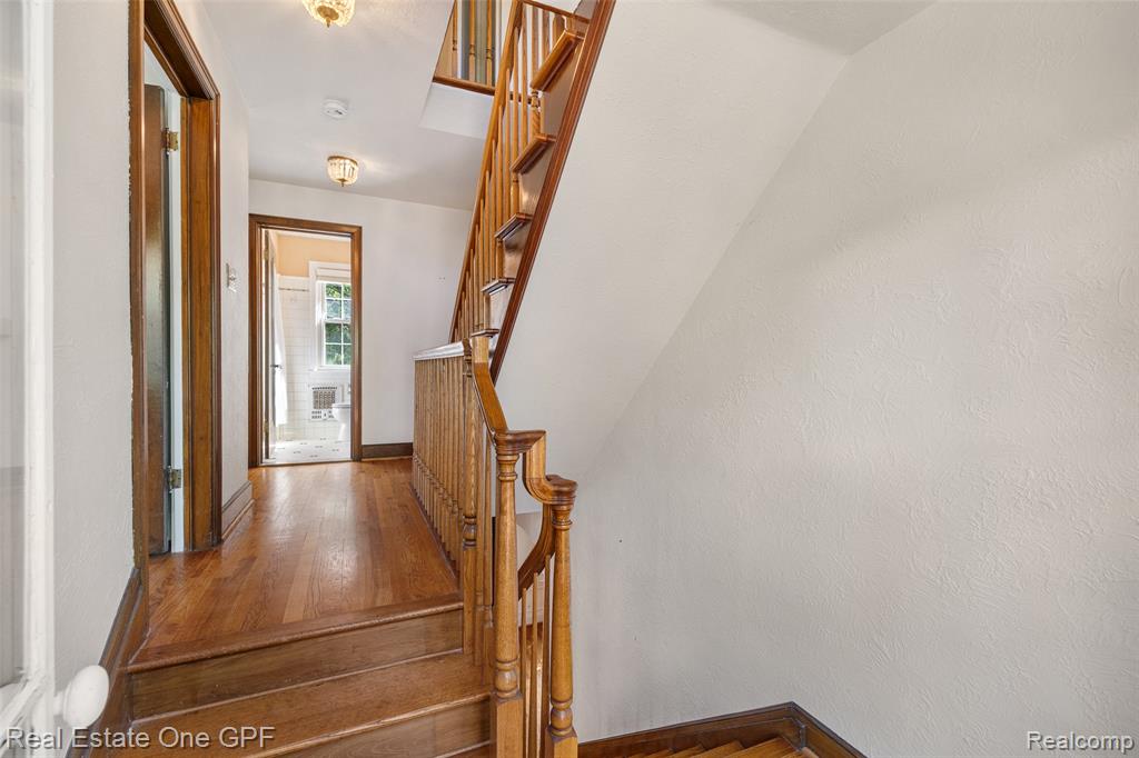 8032 Huntington Road, Huntington Woods, MI — Photo 17