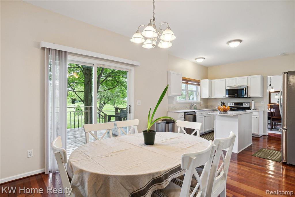 4672 NUTMEG Drive, Ypsilanti, MI 48197 — Photo 20
