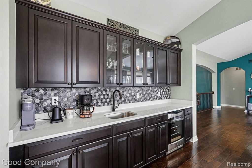 900 Watersmeet Drive, Oxford, MI 48371 — Photo 13