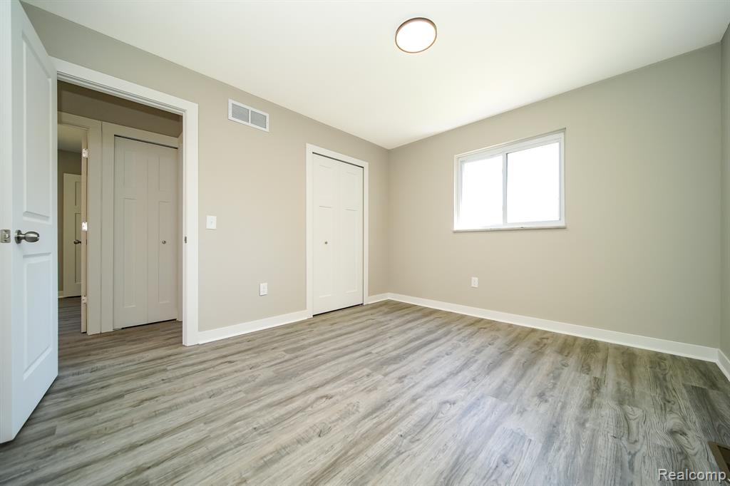 32100 Ruehle Avenue, Warren, MI 48093 — Photo 35