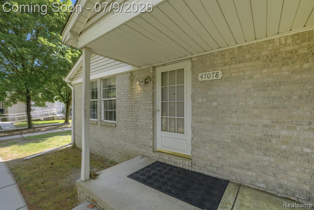 47078 Auburn Court, Utica, MI 48317 — Photo 3