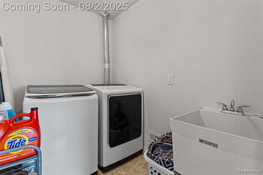 710 Pine Tree Road, Lake Orion, MI 48362 — Photo 28