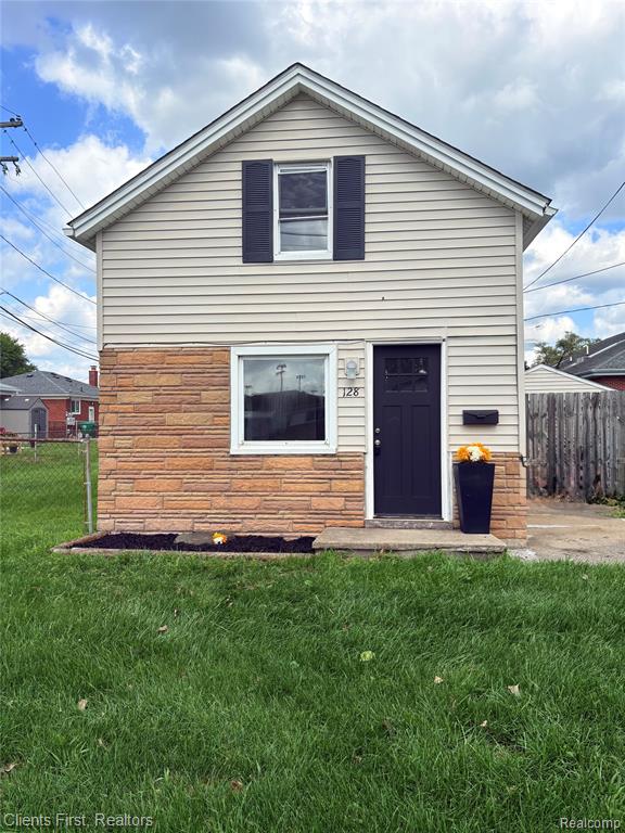 128 Henry Ruff Road, Garden City, MI — Photo 2