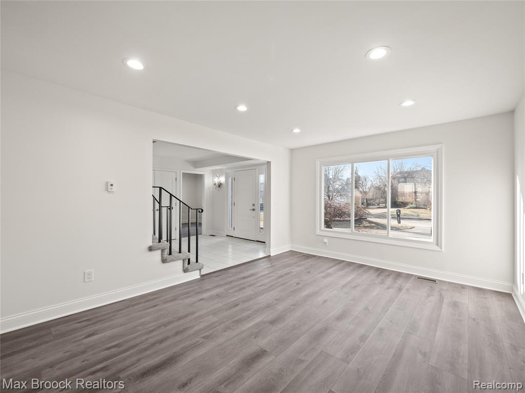 6150 Anne Drive, West Bloomfield, MI — Photo 5