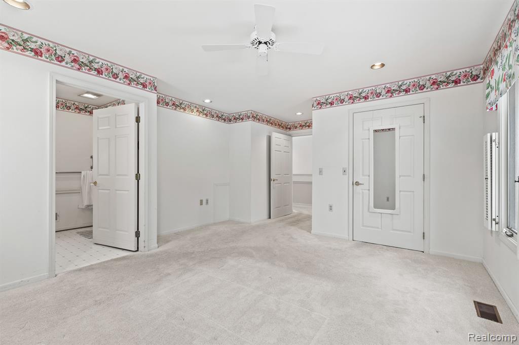 21256 SYCAMORE Court, 77, Farmington Hills, MI 48336 — Photo 17