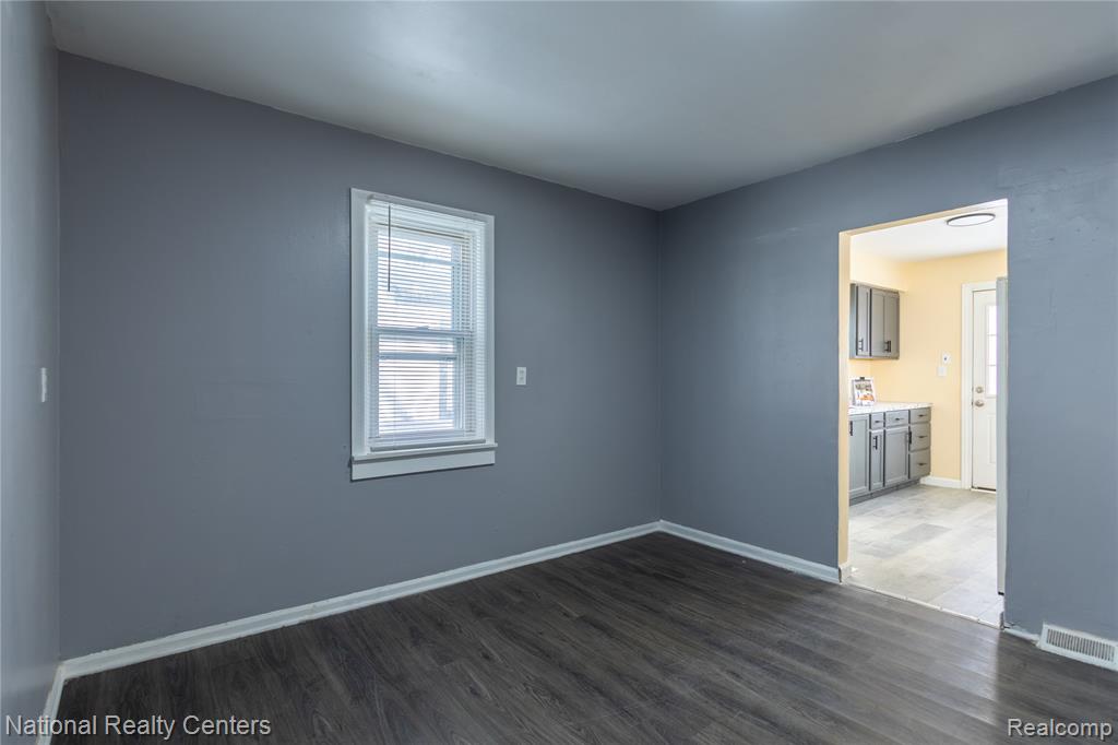 6143 McGuire Street, Taylor, MI 48180 — Photo 10