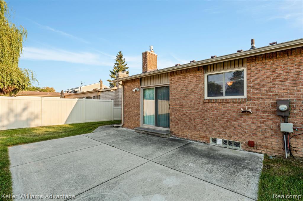 44284 SUFFOLK, Canton, MI 48187 — Photo 36