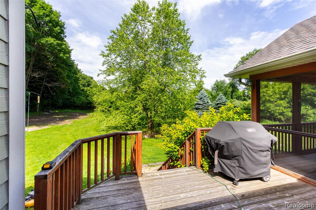 9887 Hadley Road, Clawson, MI 48348 — Photo 30