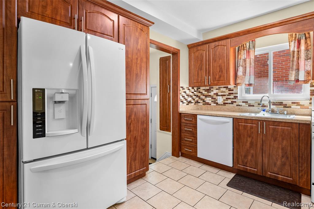 7428 Kingsbury, Dearborn Heights, MI 48127 — Photo 10