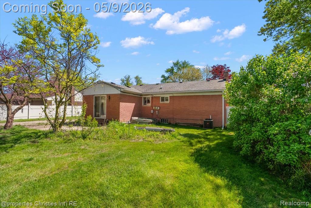5894 Heyer Street, Romulus, MI 48174 — Photo 9