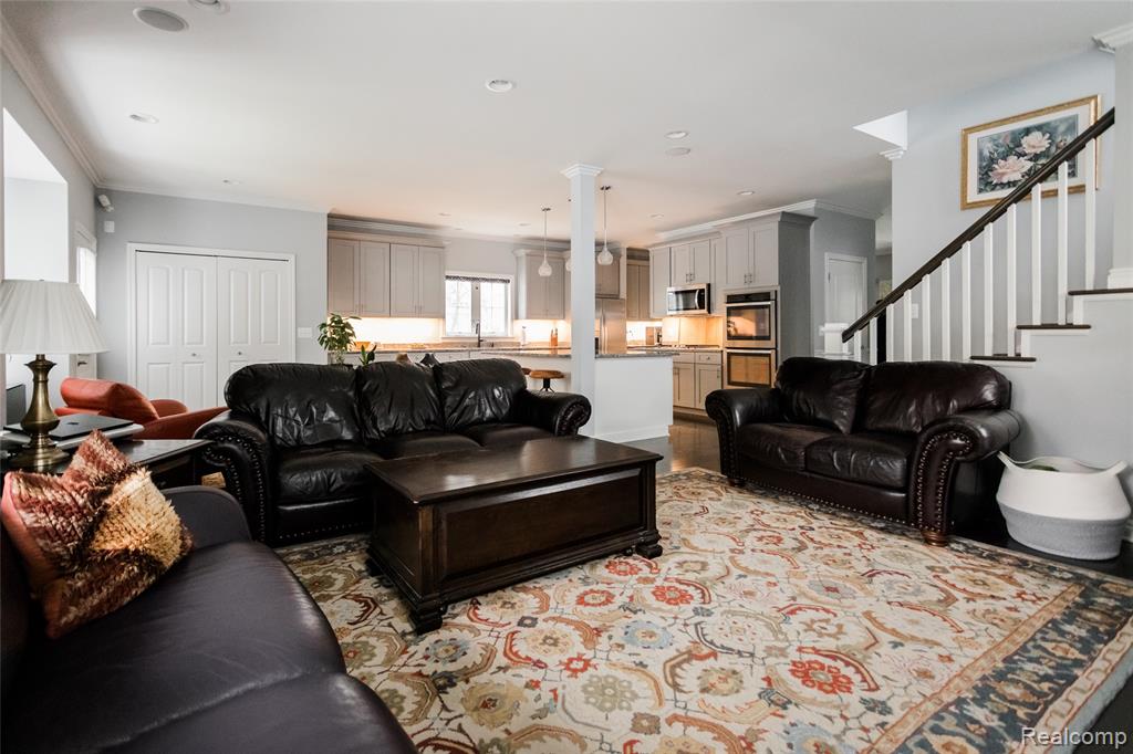 302 S Blair Avenue - Photo 3