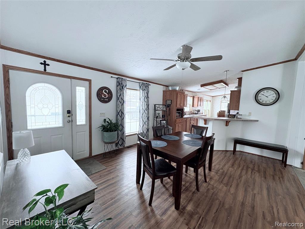 6054 Lapeer Road, Burton, MI 48509 — Photo 4