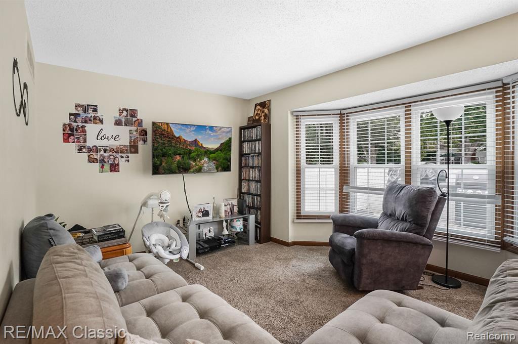 42207 MILL RACE Circle, Plymouth, MI 48170 — Photo 5