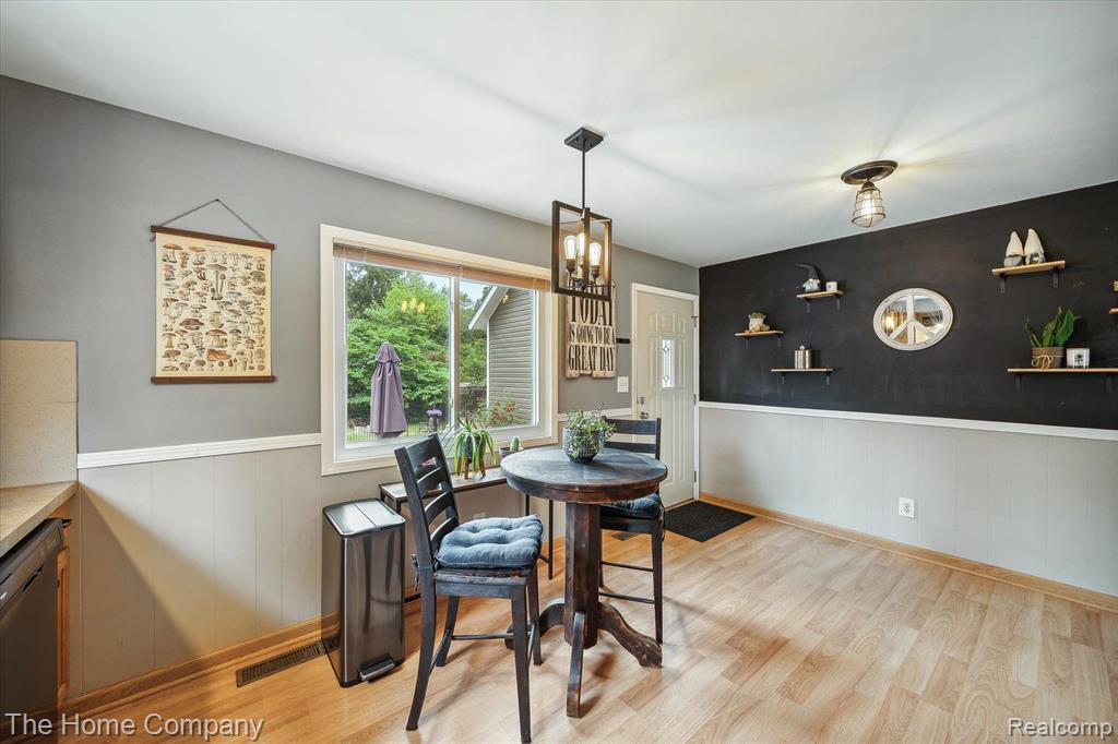 764 Dunreath Street, Wolverine Lake, MI 48390 — Photo 11