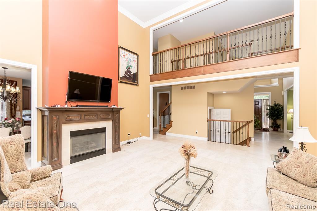 18090 Peninsula Way, Northville, MI 48168 — Photo 33
