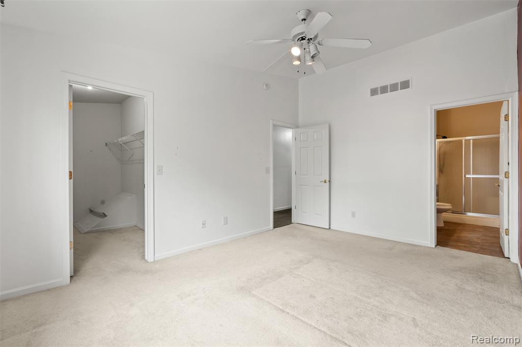 4921 N Oak Hill Drive, Waterford, MI — Photo 6