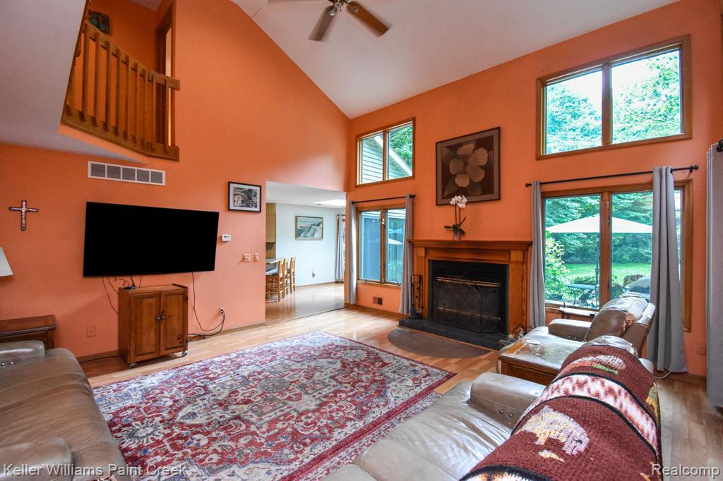 713 KNIBBE Road, Lake Orion, MI 48362 — Photo 8