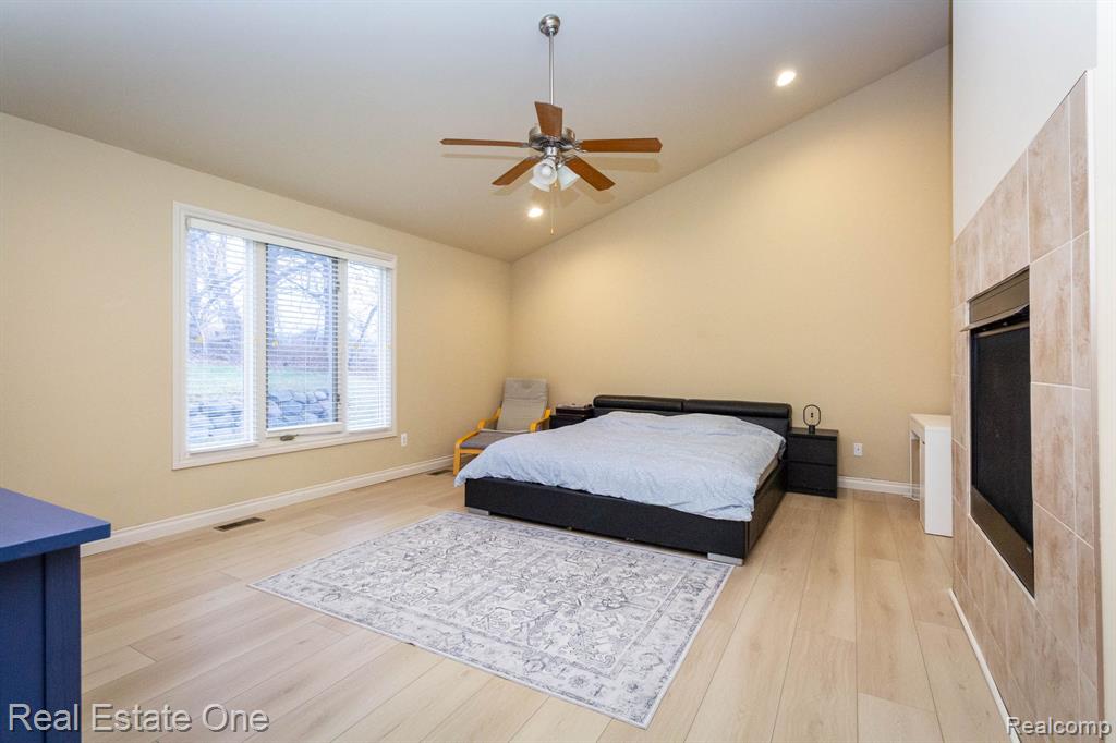 6536 Chatham Circle, Rochester Hills, MI 48306 — Photo 25