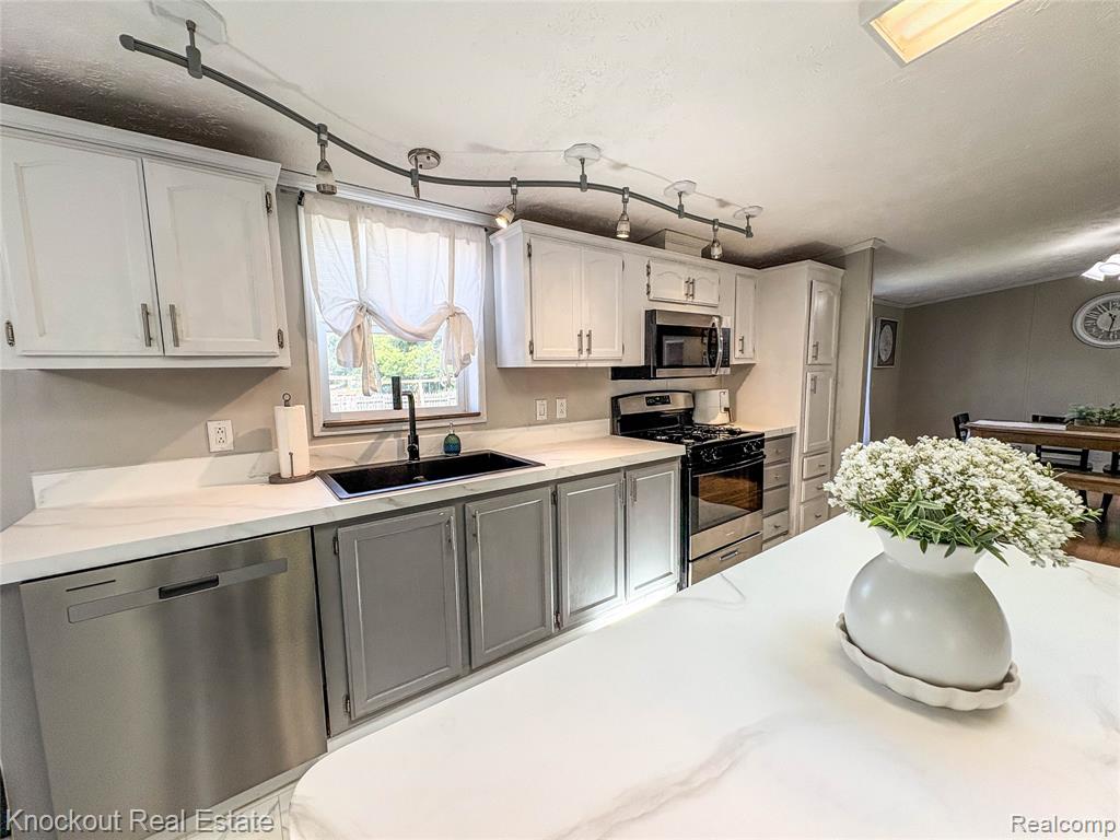 7760 Bell Road, Birch Run, MI 48415 — Photo 19
