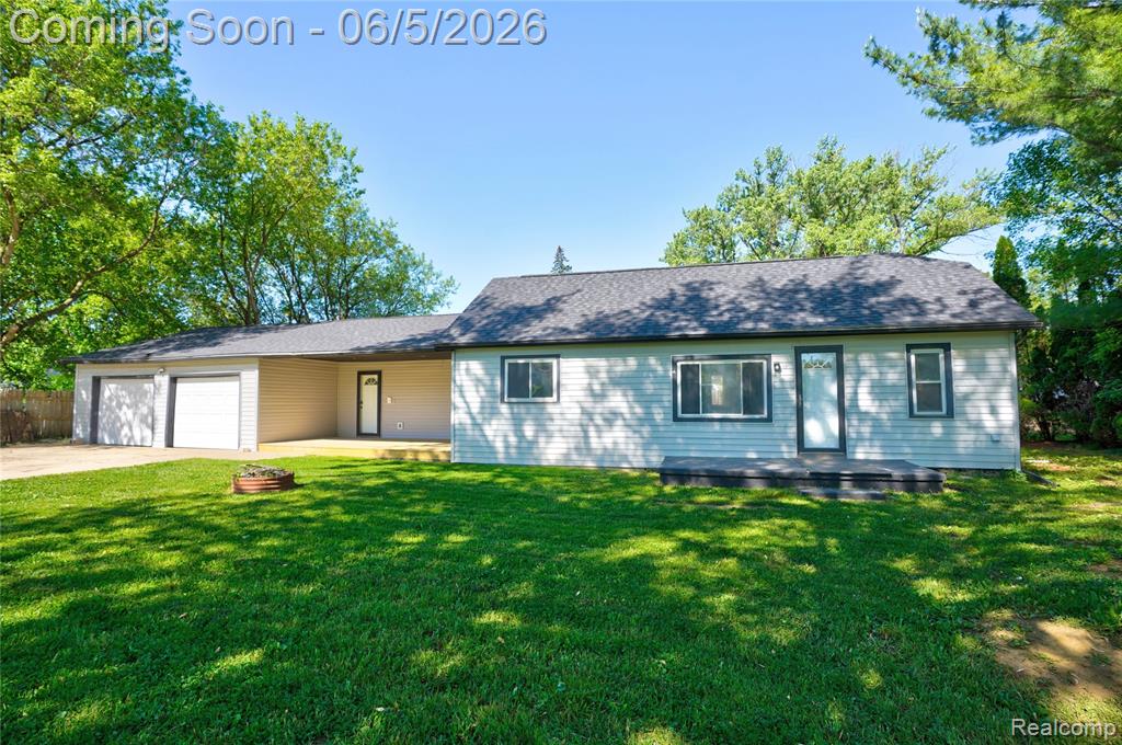 8053 Leadley Avenue, Mount Morris, MI 48458