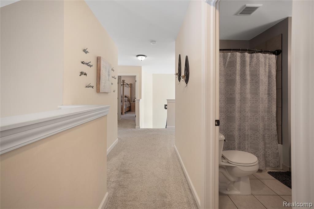 529 Napa Valley Drive, Milford, MI 48381 — Photo 15