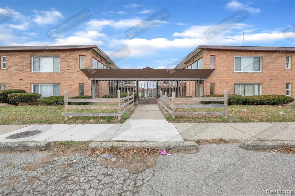 16721 Greenfield Rd - Photo 2