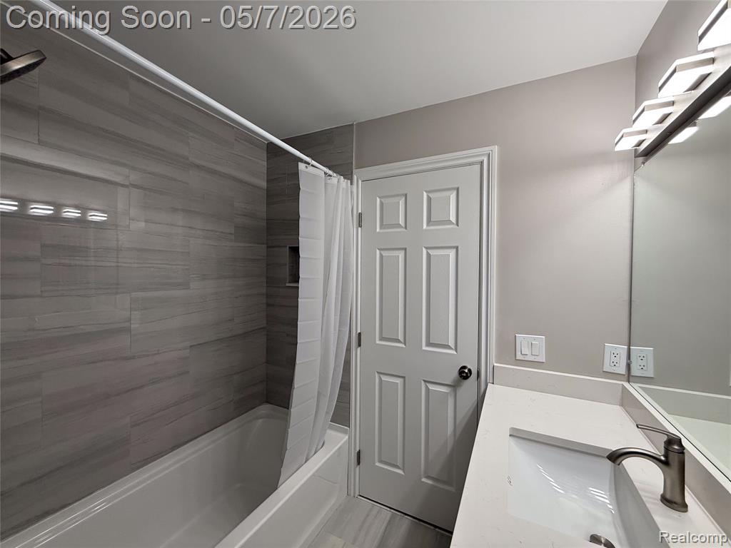 45480 Inverness Circle, Macomb, MI 48044 — Photo 19