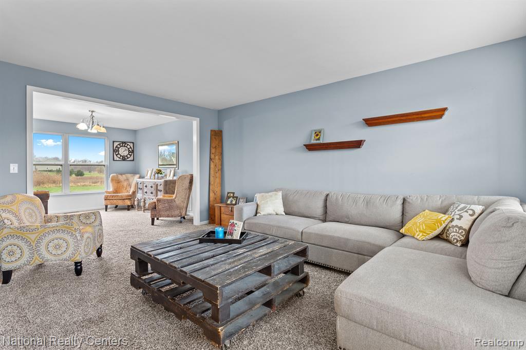 316 Lenox Lane, Brighton, MI 48114 — Photo 6