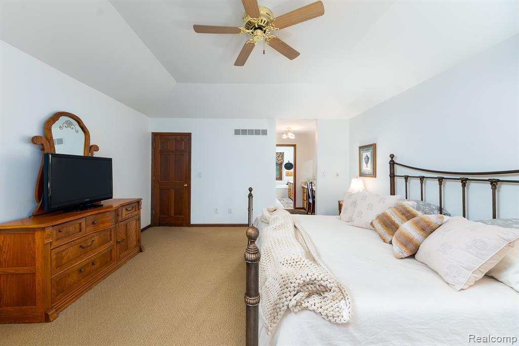 2321 Pine Hollow, Brighton, MI 48114 — Photo 20