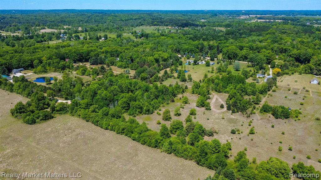 5400 Snow Den Trail, Columbiaville, MI 48421 — Photo 29