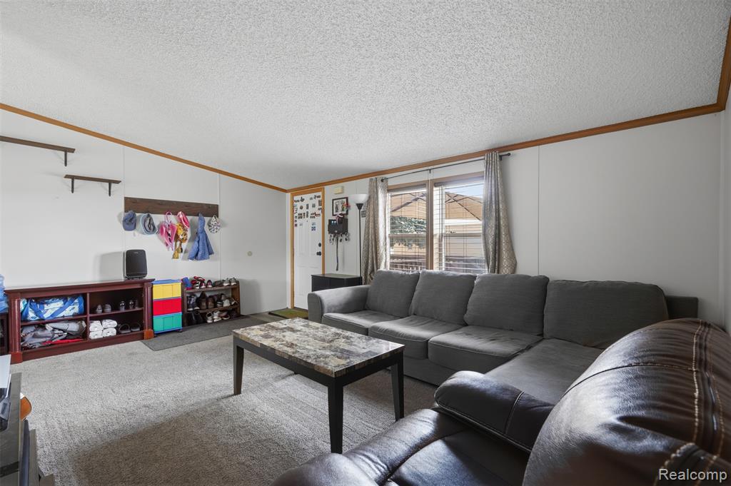 4634 Butternut Street, Clarkston, MI 48348 — Photo 9