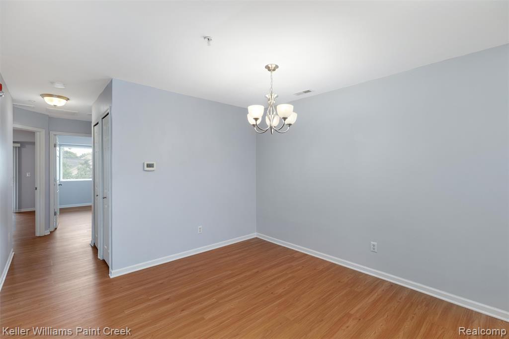 1093 Foxboro, Troy, MI 48083 — Photo 4