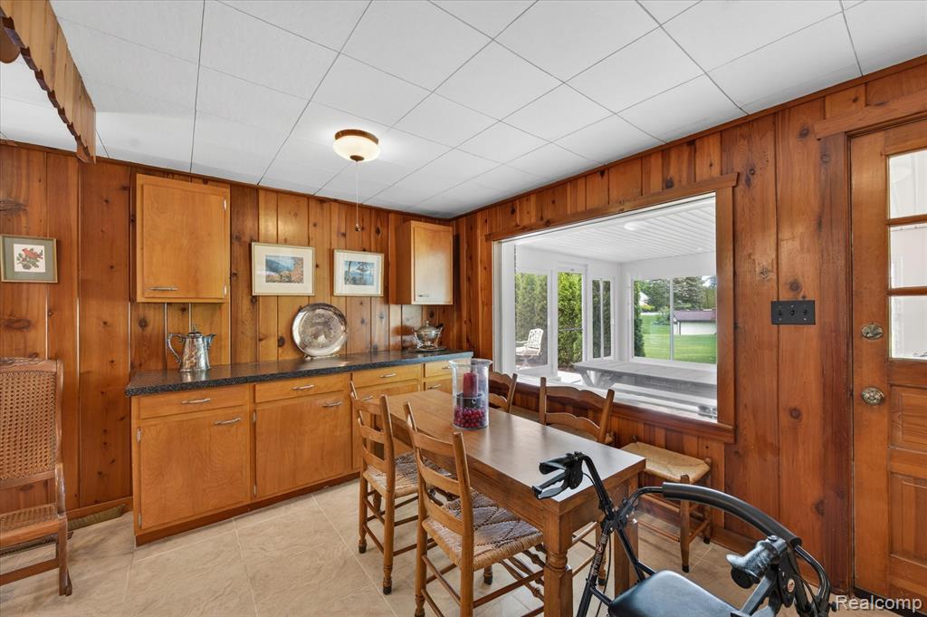 13960 Ridgewood Drive, Plymouth, MI 48170 — Photo 40
