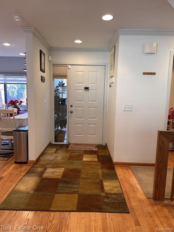 5505 Walnut Circle W, West Bloomfield, MI — Photo 2